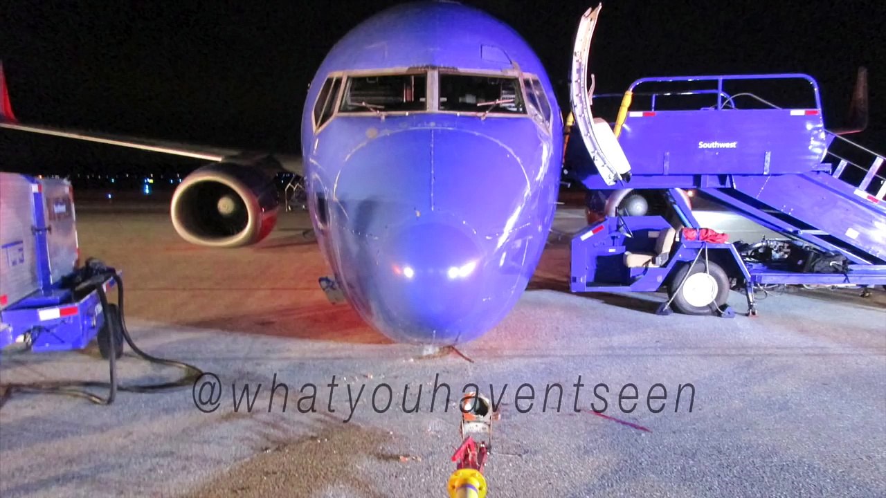 Southwest Airlines 737 Nose Gear Collapse at Pushback