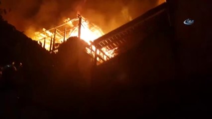 Mağaza Deposunda Yangın