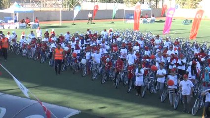 Dereceye Giren Kur'an-ı Kerim Kursu Öğrencilerine Ödül