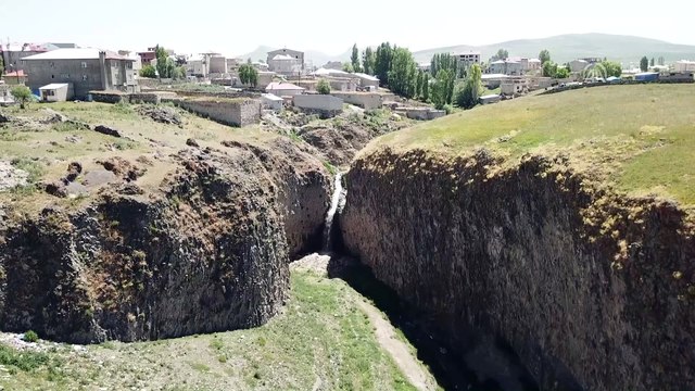 'Doğu'nun Ihlara Vadisi' ziyaretçilerini bekliyor - AĞRI