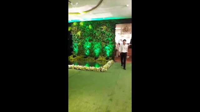 Trang trí sảnh cưới hoa tươi