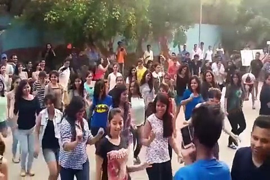 सरकारी कॉलेज में ऐसे होते प्रोग्राम वीडियो जरुर दे