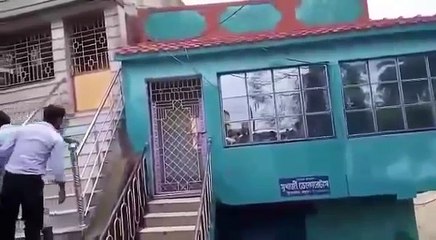 House collapsed in Heavy rain...!!!! Live from India...!!!!