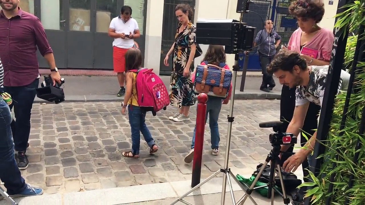 Elina tourne une nouvelle publicité, en tant qu'ambassadrice des montres KIWIP !