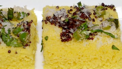 Dhokla Without Steamer - Rava Dhokla Recipe - How to Make Soft and Spongy Dhokla