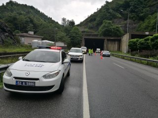 Ordu'da Tünelde Alev Alan Araç, Zincirleme Kazaya Neden Oldu