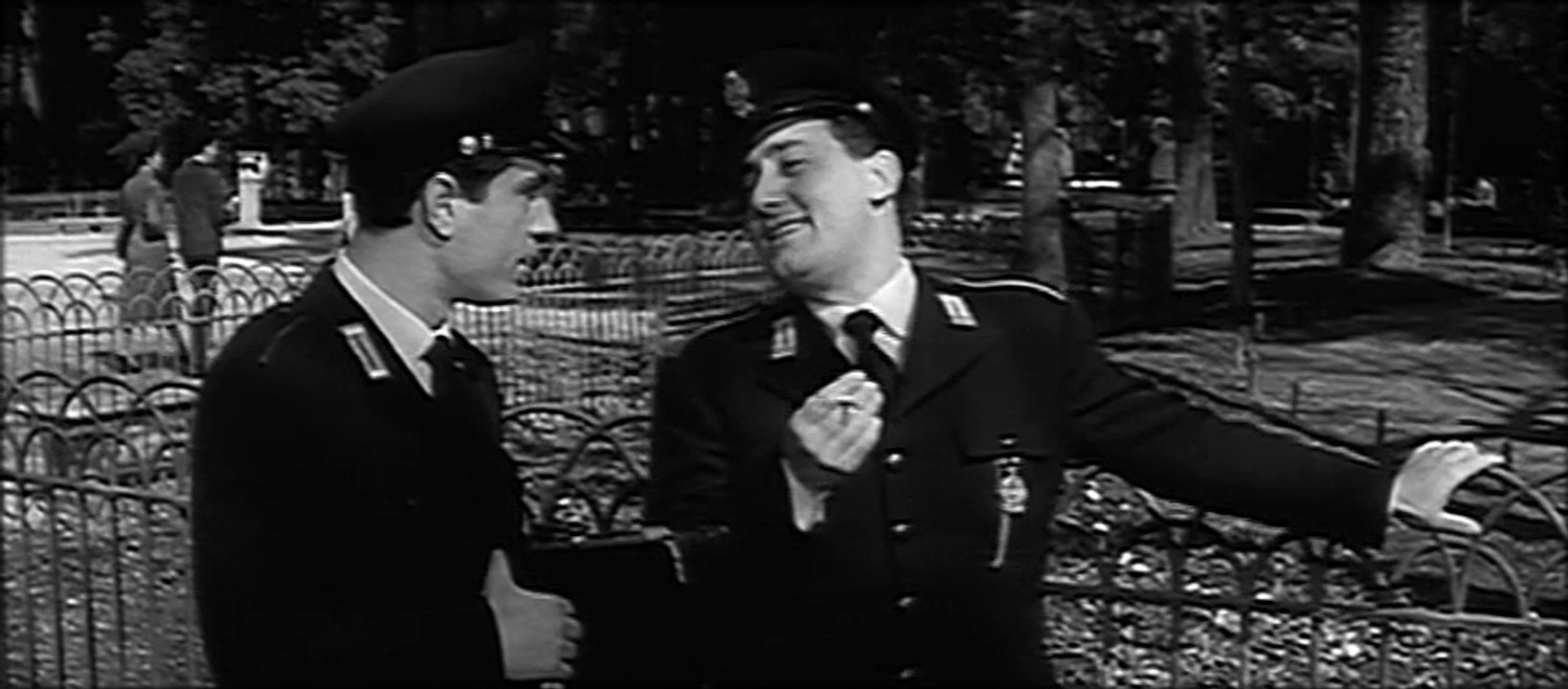 Guardia, Guardia Scelta, Brigadiere e Maresciallo  (Film Completo -primo tempo) con Alberto Sordi, Aldo Fabrizi, Nino Manfredi, Peppino De Filippo e Gino Cervi