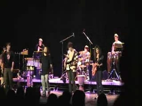 Get up Stand up de Bob Marley reprise Romeo