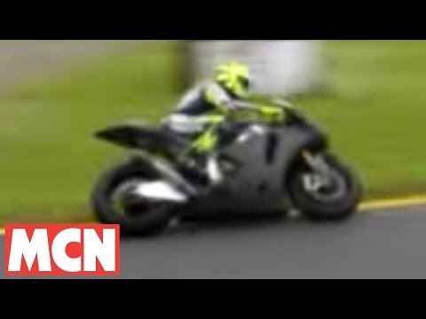 Valentino Rossi tests 2008 Yamaha YZR-M1