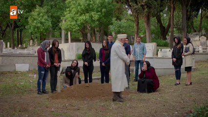 Kimsesiz kalan Meral! - Kırgın Çiçekler 43.Bölüm