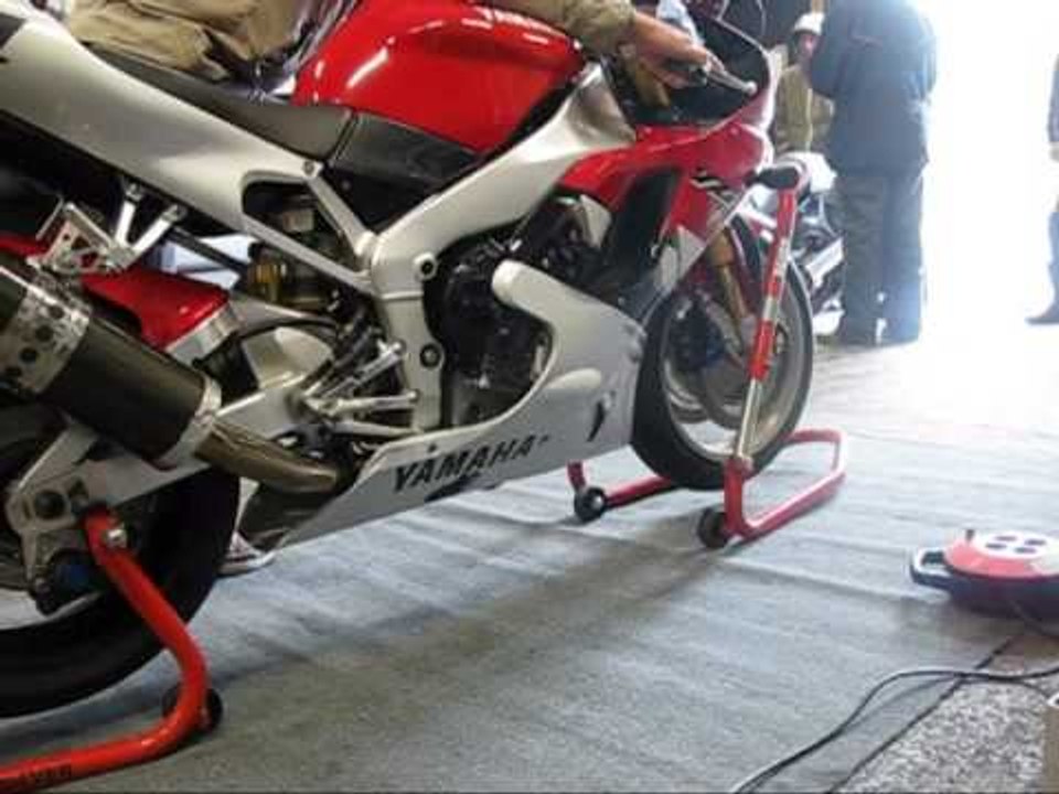 Two wheel drive Yamaha R1