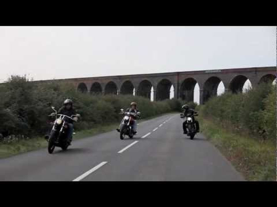 Triumph Speedmaster vs Harley-Davidson 883 Iron vs Kawasaki VN900