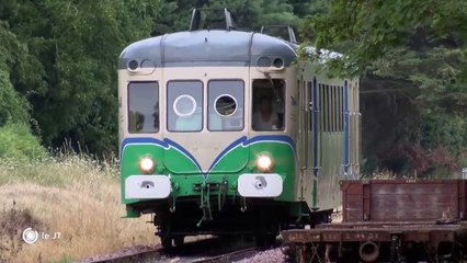 GRAND FORMAT/ Embarquement immédiat à bord du train de la vallée du Loir - 08/08/2018