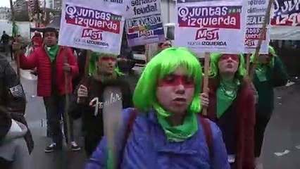 Argentine: manifestation anti et pro-avortement