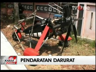 Скачать видео: Mesin Mati, Pesawat  Jenis Trike Mendarat Darurat di Permukiman