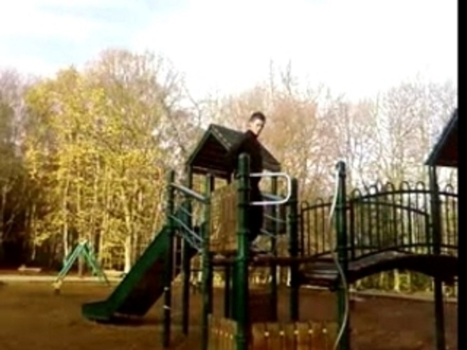 SAlto arriere en flash kick