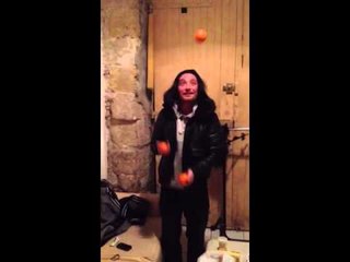 Backstage Juggler Marseille France