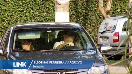 Espírito Santo registra queda de 30% no número de multas por uso do celular ao volante