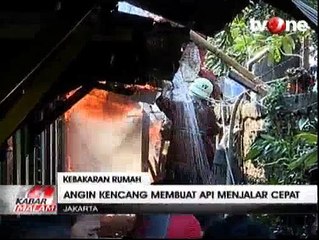 Kebakaran Landa Perumahan Padat Penduduk di Matraman