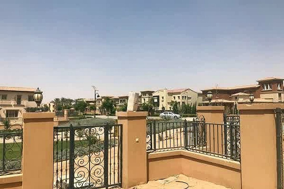 Fully Finished Twin house 340 m For Sale At Mivida New Cairo