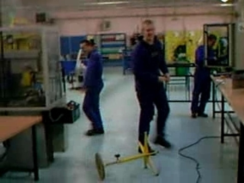 Francois tombe comme une crepe MDR