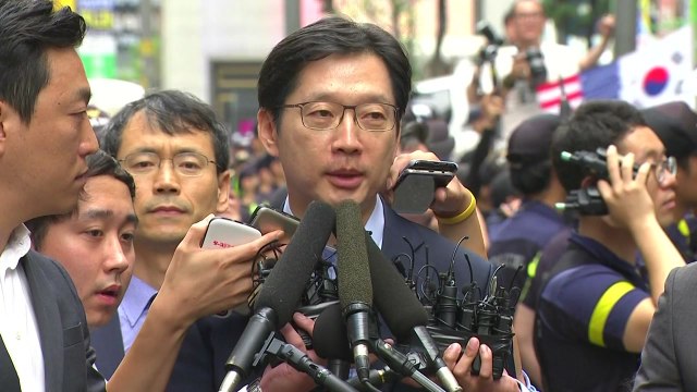 김경수 경남지사, 두 번째 특검 출석... 경남도정 집중하게 해달라 / YTN
