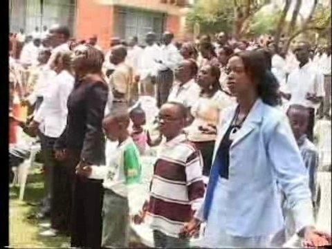 Kizito Mihigo à Kigali - Messe pour la Paix - Notre Père