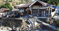 Deprem Felaketinin Yaralarını Saramayan Endonezya 6,2 ile Yeniden Sallandı!