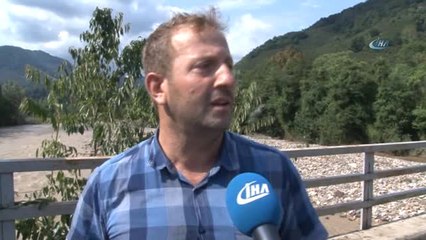 Sel Sonrası Yıkılan Köprü Böyle Görüntülendi...sel Suları Altında Kalan Ordu'da Yaralar Sarılıyor