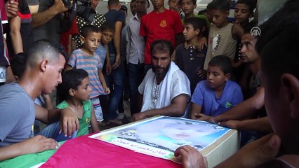 Gazze şehitlerini uğurladı