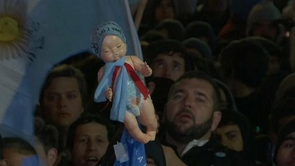 "Não" do Senado ao aborto legal na Argentina degenera em violência nas ruas