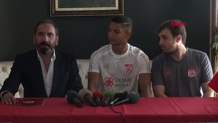 Spor Demir Grup Sivasspor'da Toplu İmza Töreni