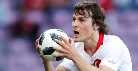 Leicester City, Milli Futbolcu Çağlar Söyüncü'yü 20 Milyon Pounda Transfer Etti