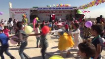 Suriye'de Çocuklar İçin Oyuncak Şenliği Hd