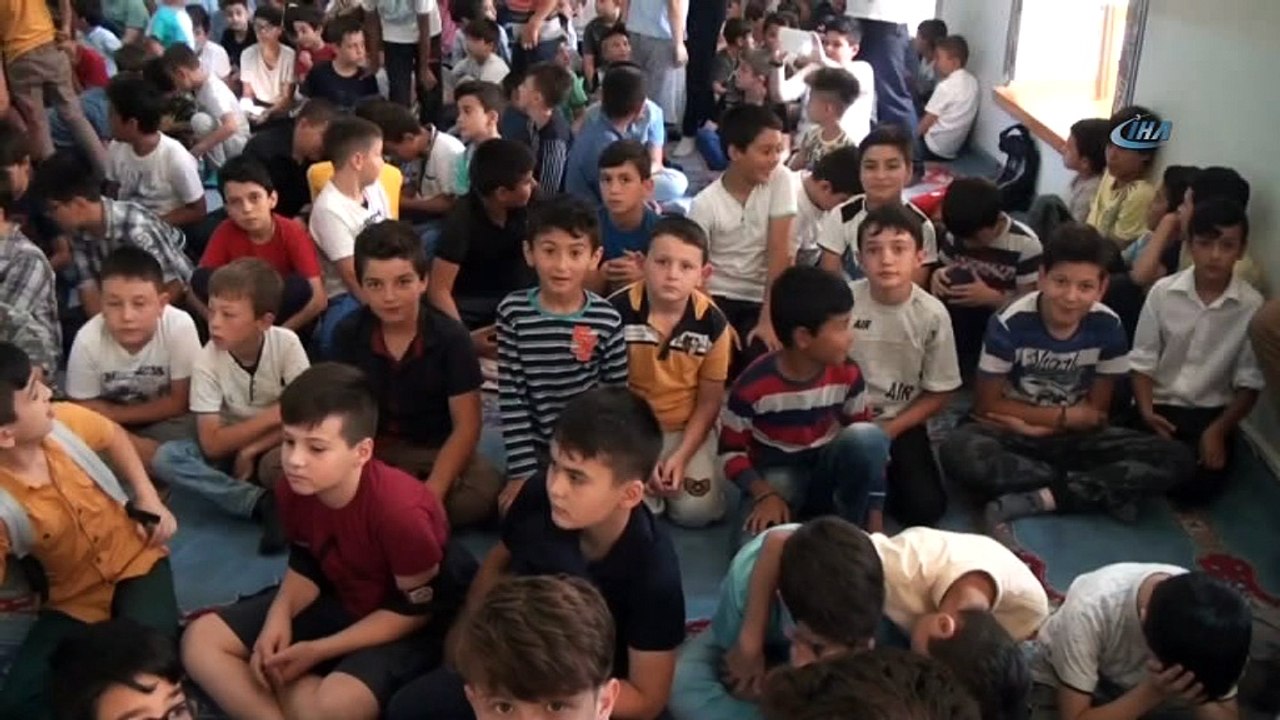 Camiyle buluştular