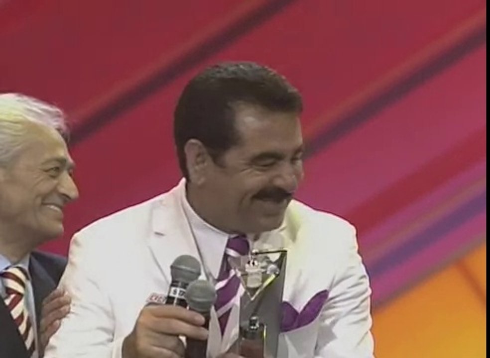 2004 Kral Türkiye Müzik Ödülleri - İbrahim Tatlıses "Aramam"