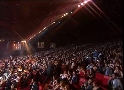 Kral Özel Ödülü (Bülent Ersoy) - 2011 Kral Müzik Ödülleri