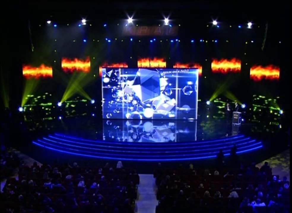 Orhan Gencebay - Batsın Bu Dünya - 2010 Kral Türkiye Müzik Ödülleri