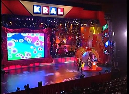 2000 Kral Türkiye Müzik Ödülleri - Muazzez Ersoy ''Güz Gülleri