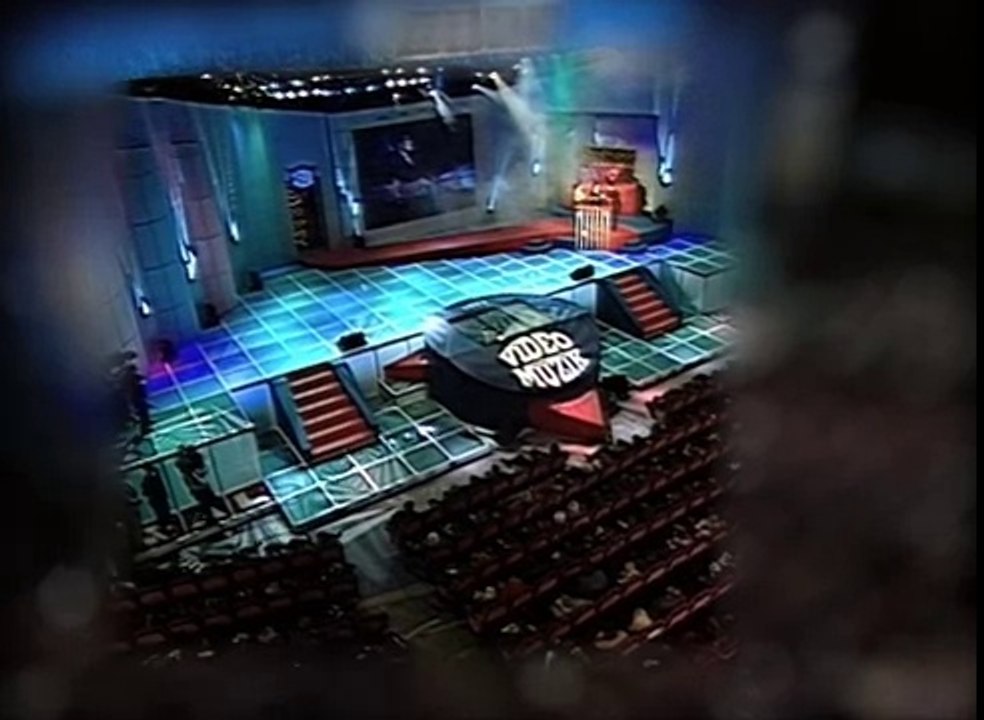 1999 Kral Türkiye Müzik Ödülleri - Müzeyyen Senar "Benzemez Kimse Sana"