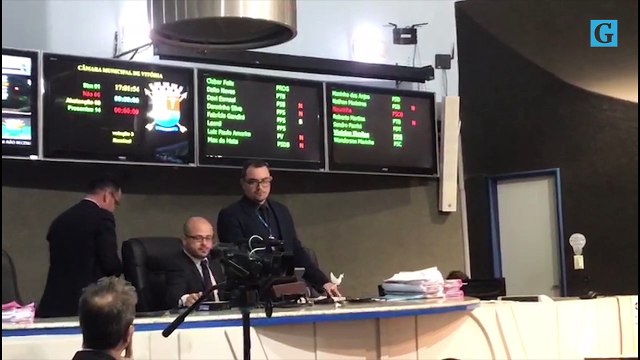 Vereadores derrubam veto de prefeito em PDU de Vitória