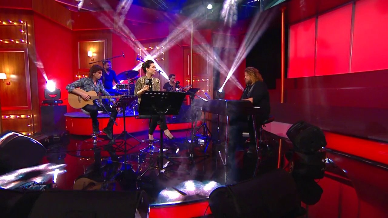 Kral Pop Akustik - İpek Açar & İskender Paydaş - Esmer Günler