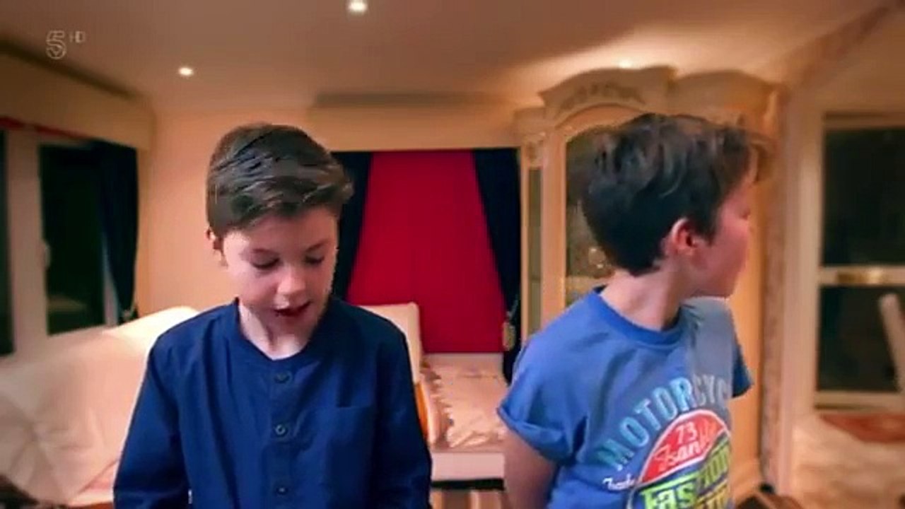 Gypsy Kids:  s02e01