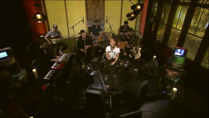 Derya Uluğ - Bırak Beni (Kral Pop Akustik)