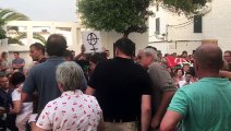 Separatistas intentan reventar un acto de Rivera en Menorca: “¡Mata a tus fascistas locales!”
