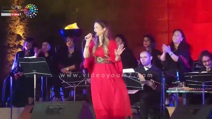 دلال أبو آمنة تطرب جمهور القلعة بأغانى من التراث الفلسطينى والمصرى