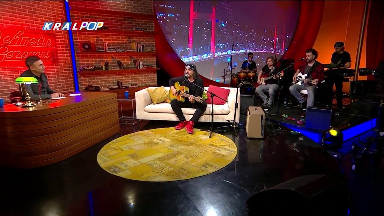 Çelik - Öyle Bir Geçer Zaman ki (Mehmet'in Gezegeni)