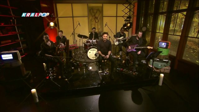 İlyas Yalçıntaş - Lavinia (Kral Pop Akustik)