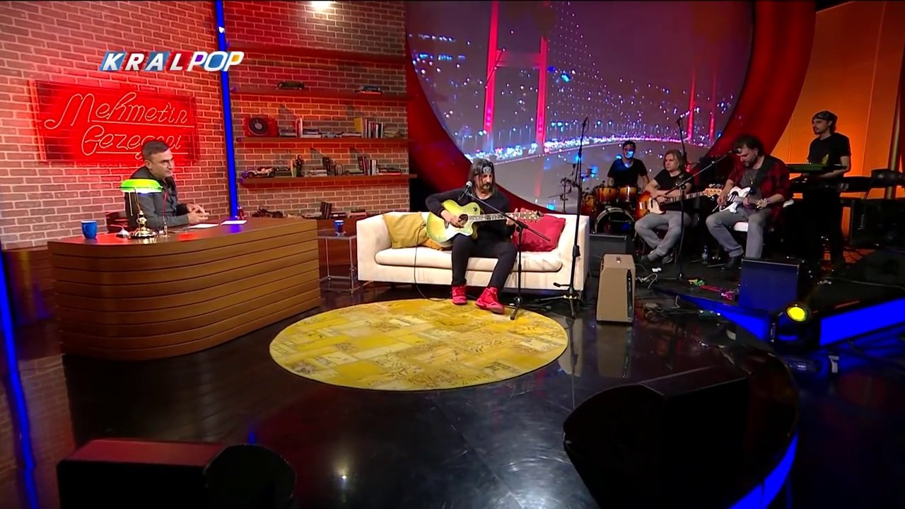 Çelik - Bu Kalp Seni Unutur Mu (Mehmet'in Gezegeni)