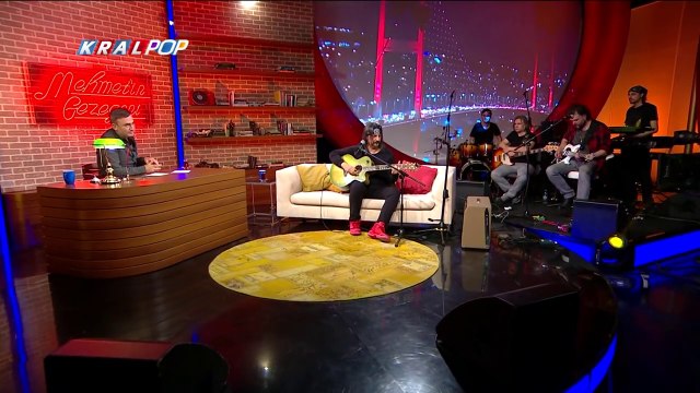 Çelik - Bu Kalp Seni Unutur Mu (Mehmet'in Gezegeni)